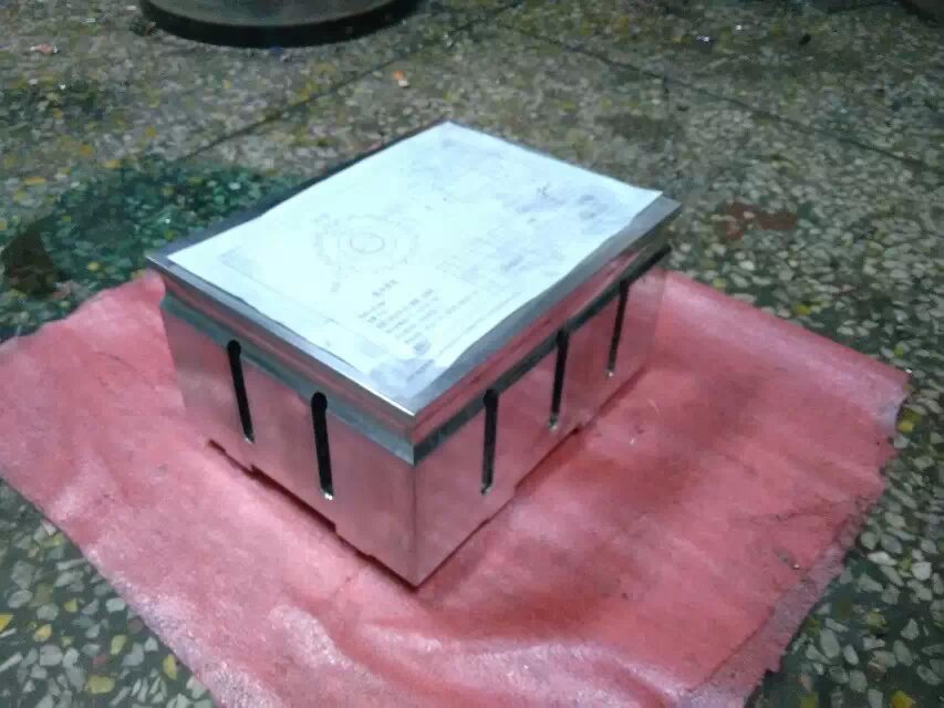 廣東深圳超聲波模具批發(fā)商_價(jià)格_報(bào)價(jià)_供應(yīng)商_生產(chǎn)廠家【深圳市臻裕鴻超聲波設(shè)備有限公司】