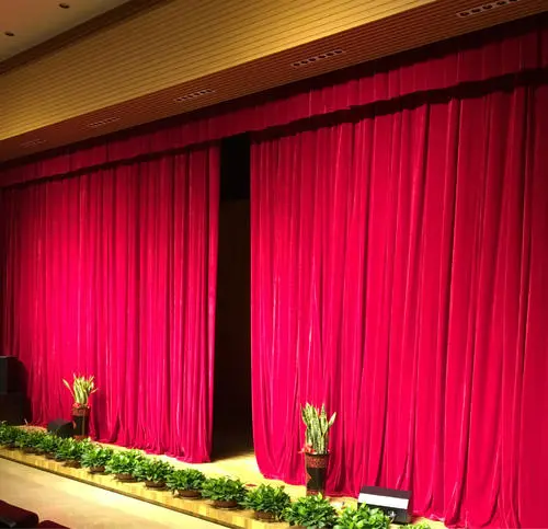 電動(dòng)阻燃幕布