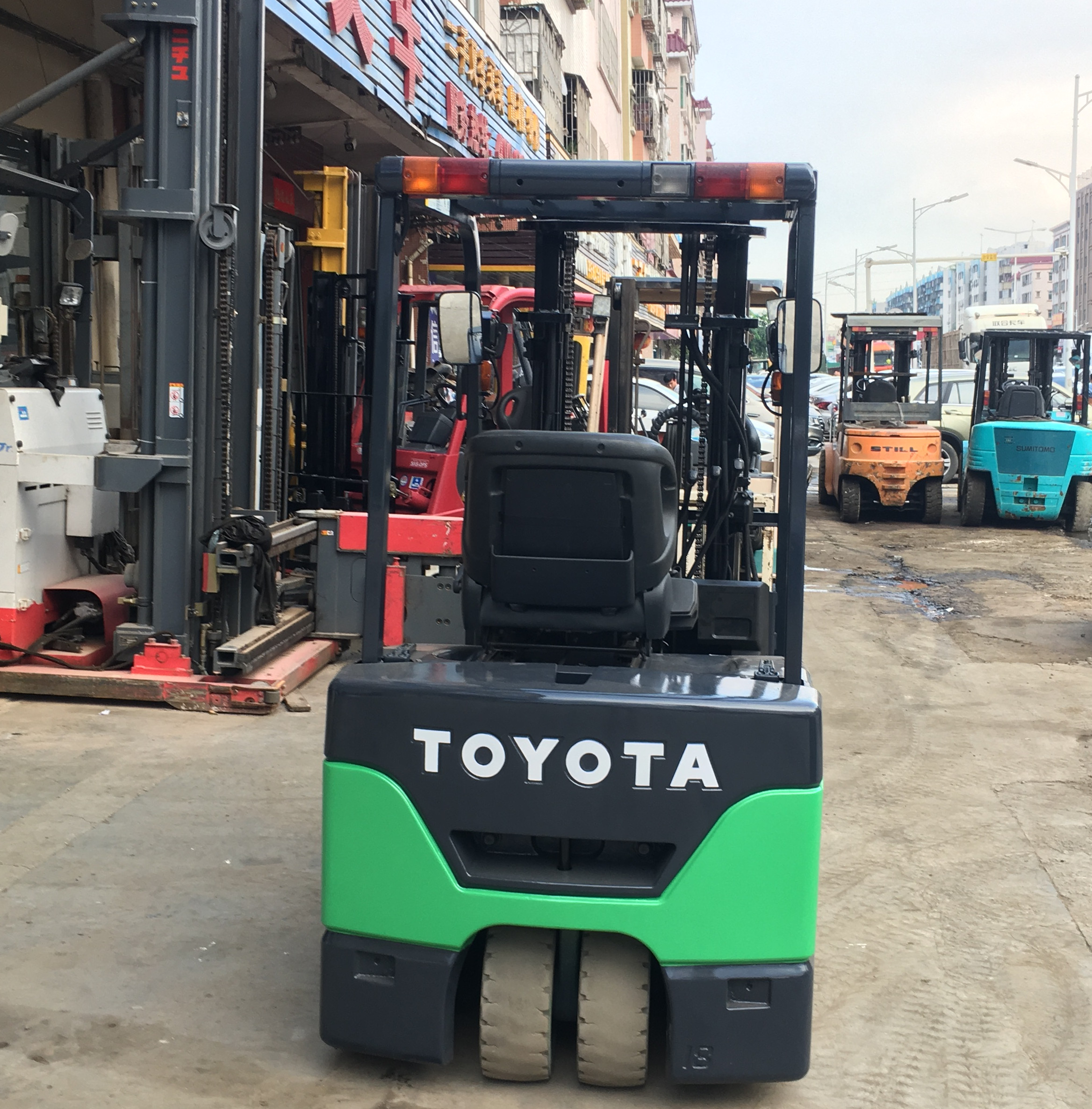 二手 1.5噸豐田三支點叉車出租