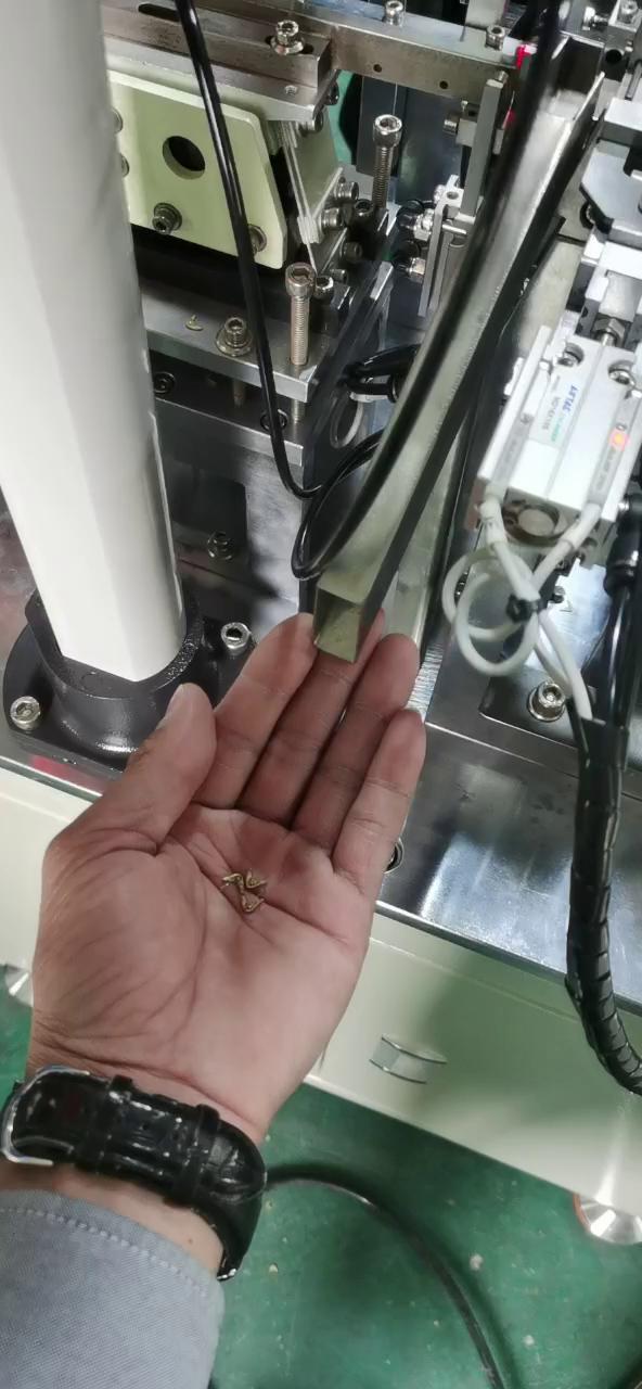 鑰匙扣自動組裝機(jī)哪里好   鑰匙扣自動組裝機(jī)哪里有