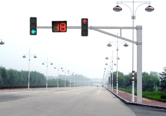 南京道路劃線-南京交通標(biāo)志桿的使用和維護(hù)-江寧區(qū)目賞交通工程施工隊(duì)