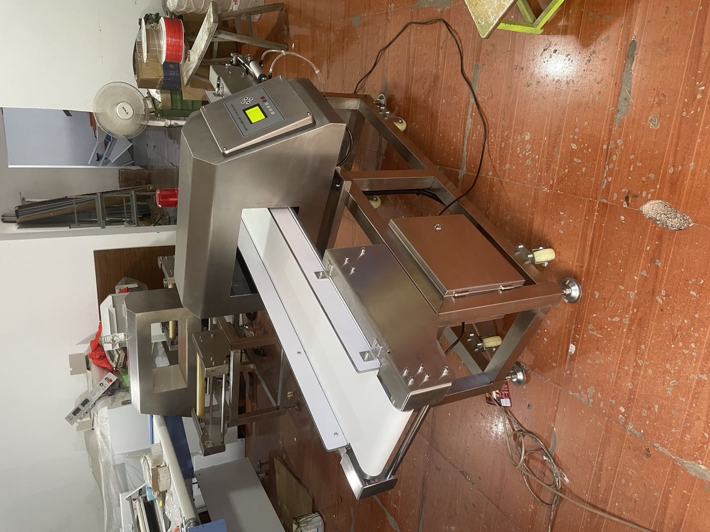 金屬檢測(cè)機(jī) 食品金屬檢測(cè)機(jī)