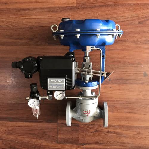 供應(yīng)精小型氣動薄膜雙座調(diào)節(jié)閥