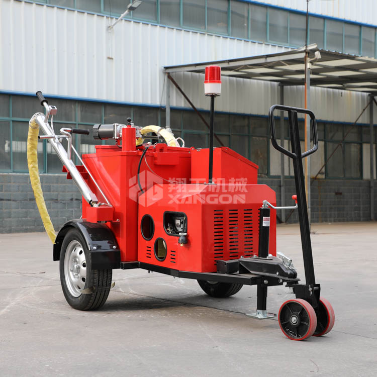 牽引式瀝青修補(bǔ)車