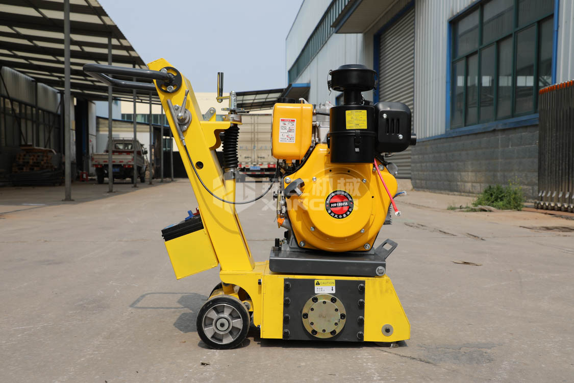 高強(qiáng)度混凝土銑刨機(jī)