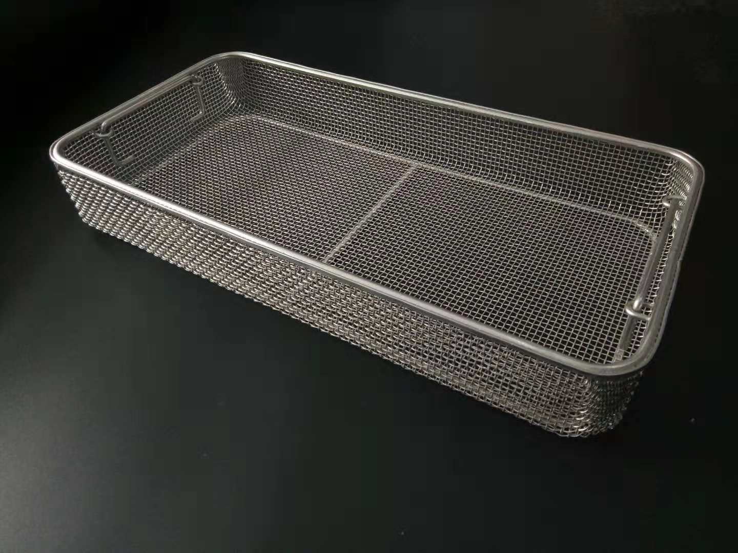 安平正豐供應(yīng)304不銹鋼微小零件消毒筐表面不劃手無毛刺