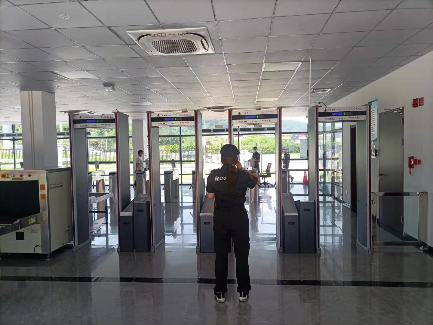 沈陽測溫門廠家租賃X光安檢機_本地現(xiàn)貨供應