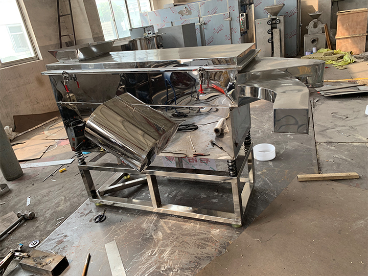 方形振蕩篩價格，生產(chǎn)定制，聯(lián)系電話 ，不銹鋼多層分離篩