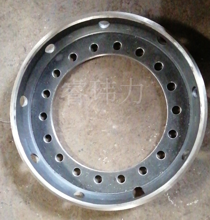 同力105礦寬體車鋼圈頂輪輻