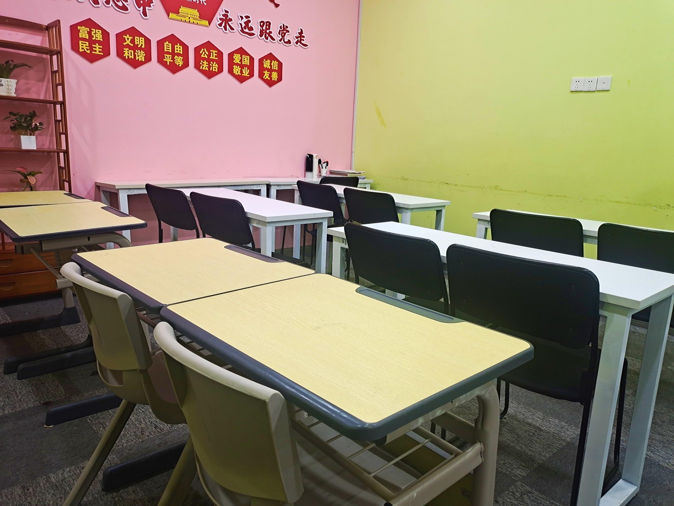 太原市小店區(qū)康寧西街拼音輔導(dǎo)哪個(gè)好一點(diǎn),太原銳思教育