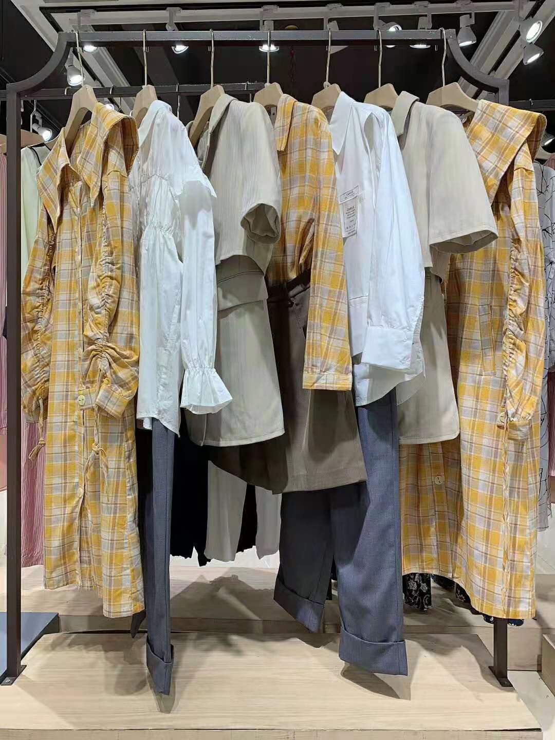 新作2021秋裝新款女裝品牌一手服裝尾貨批發(fā)