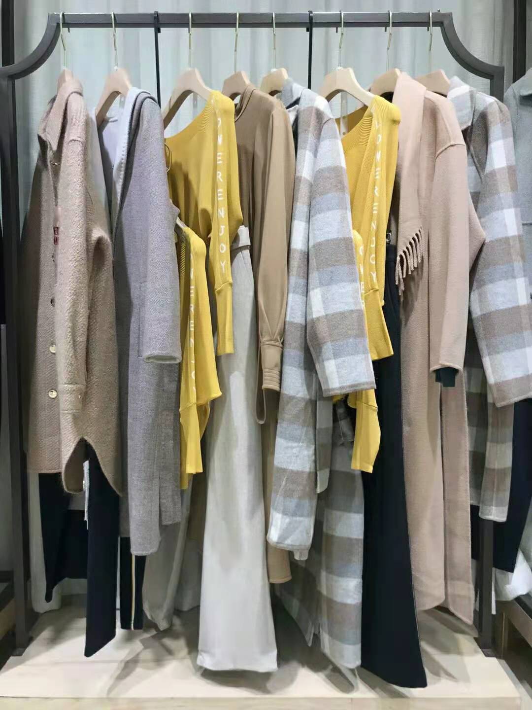 華人杰2021秋冬專柜女裝折扣店進(jìn)貨渠道