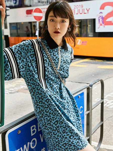 原創(chuàng)設(shè)計(jì)師品牌有癮2021折扣女裝尾貨電商拿貨渠道