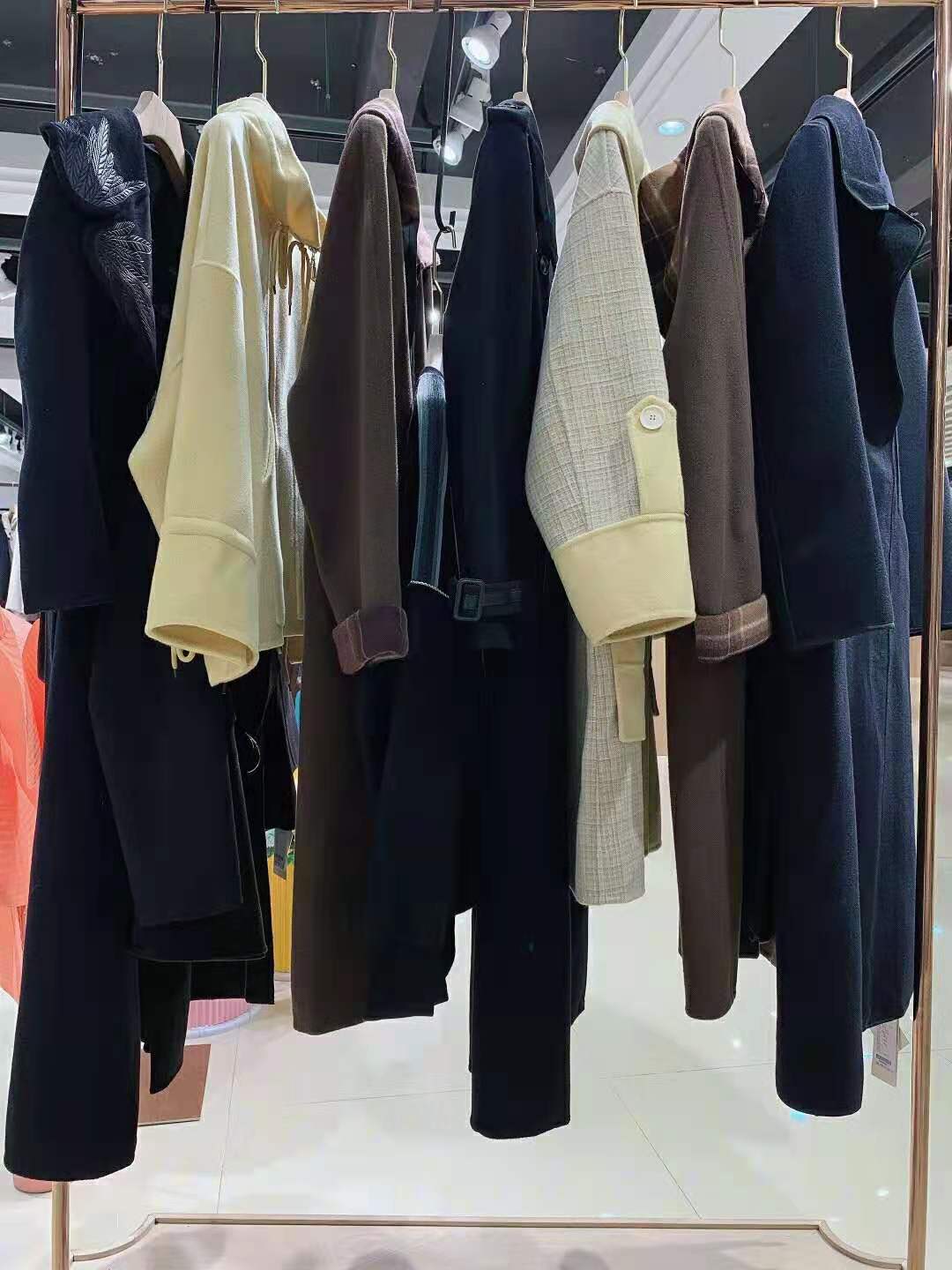 雙面絨羊大衣2021年冬國(guó)內(nèi)一二線品牌服裝貨源批發(fā)