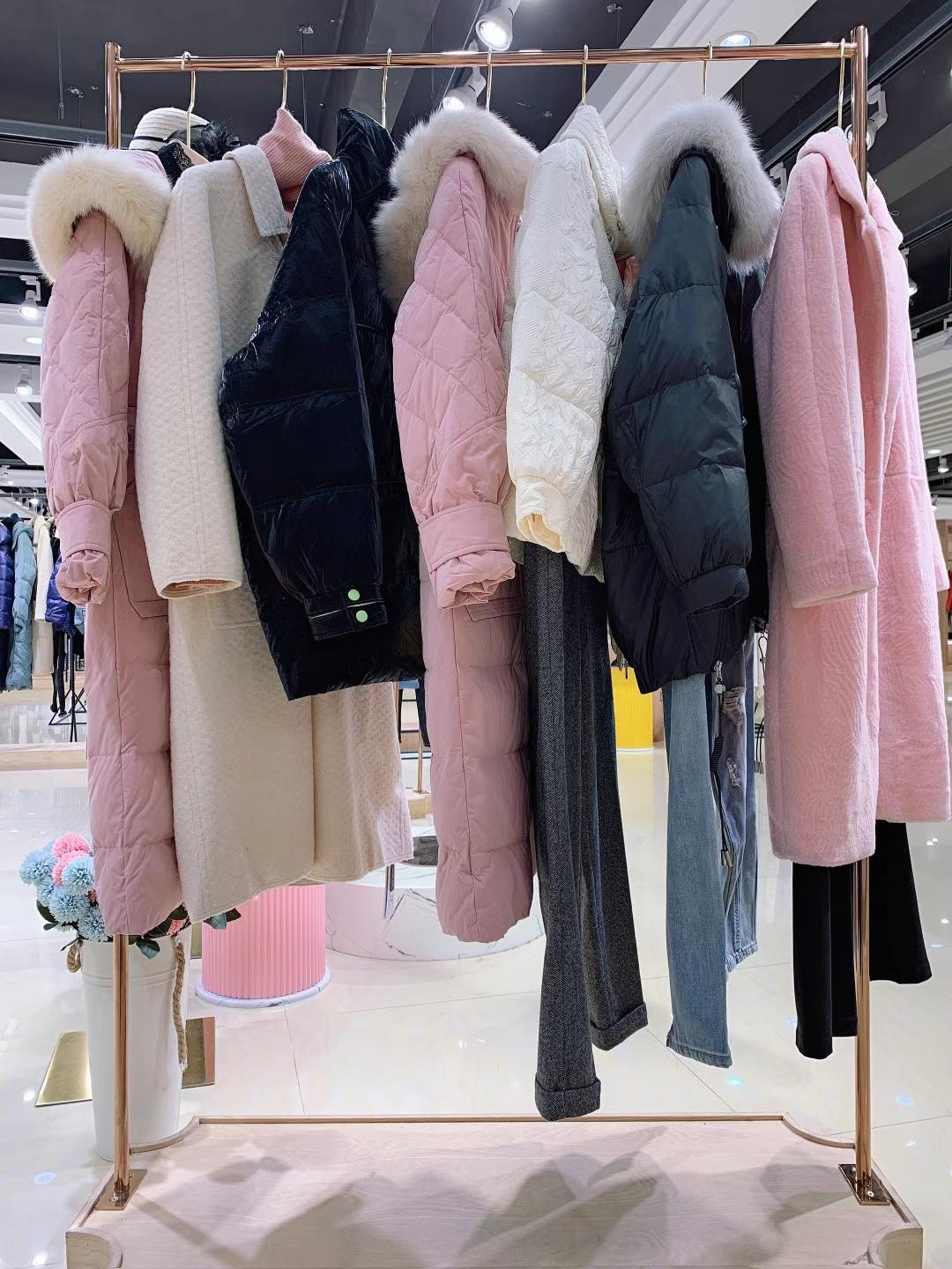 瑪斯荻娃21冬折扣女裝一手服裝貨源批發(fā)