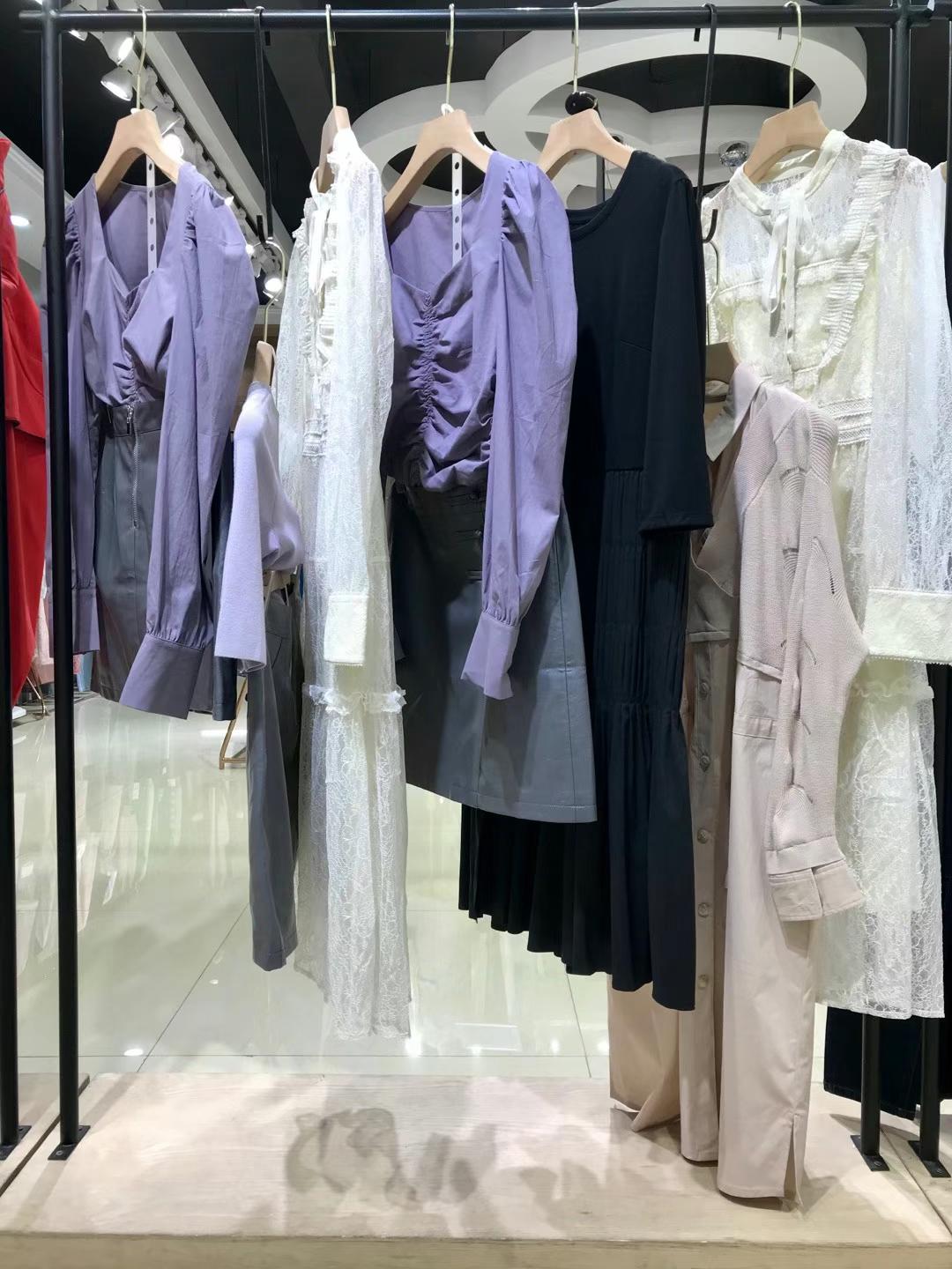迪卡軒2021秋國(guó)內(nèi)一二線品牌撤柜女裝一手貨源進(jìn)貨渠道