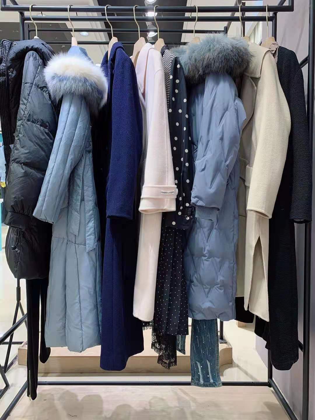熱門品牌歐絲蒂雅文2021秋冬女裝尾貨庫存批發(fā)市場