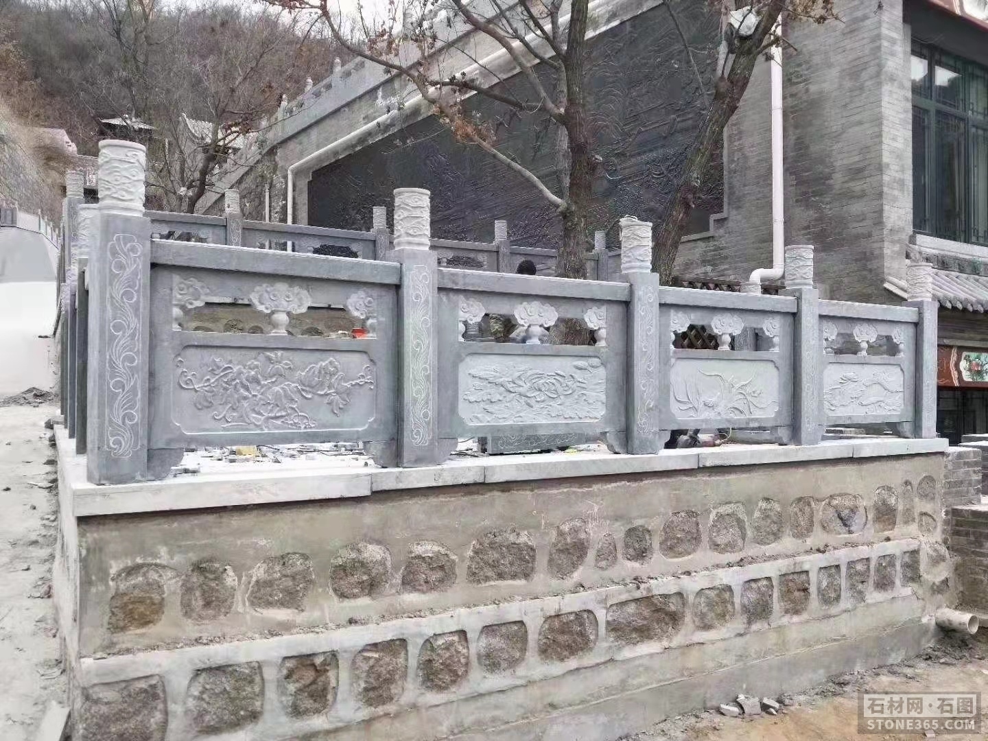 青石石欄桿供應(yīng)商