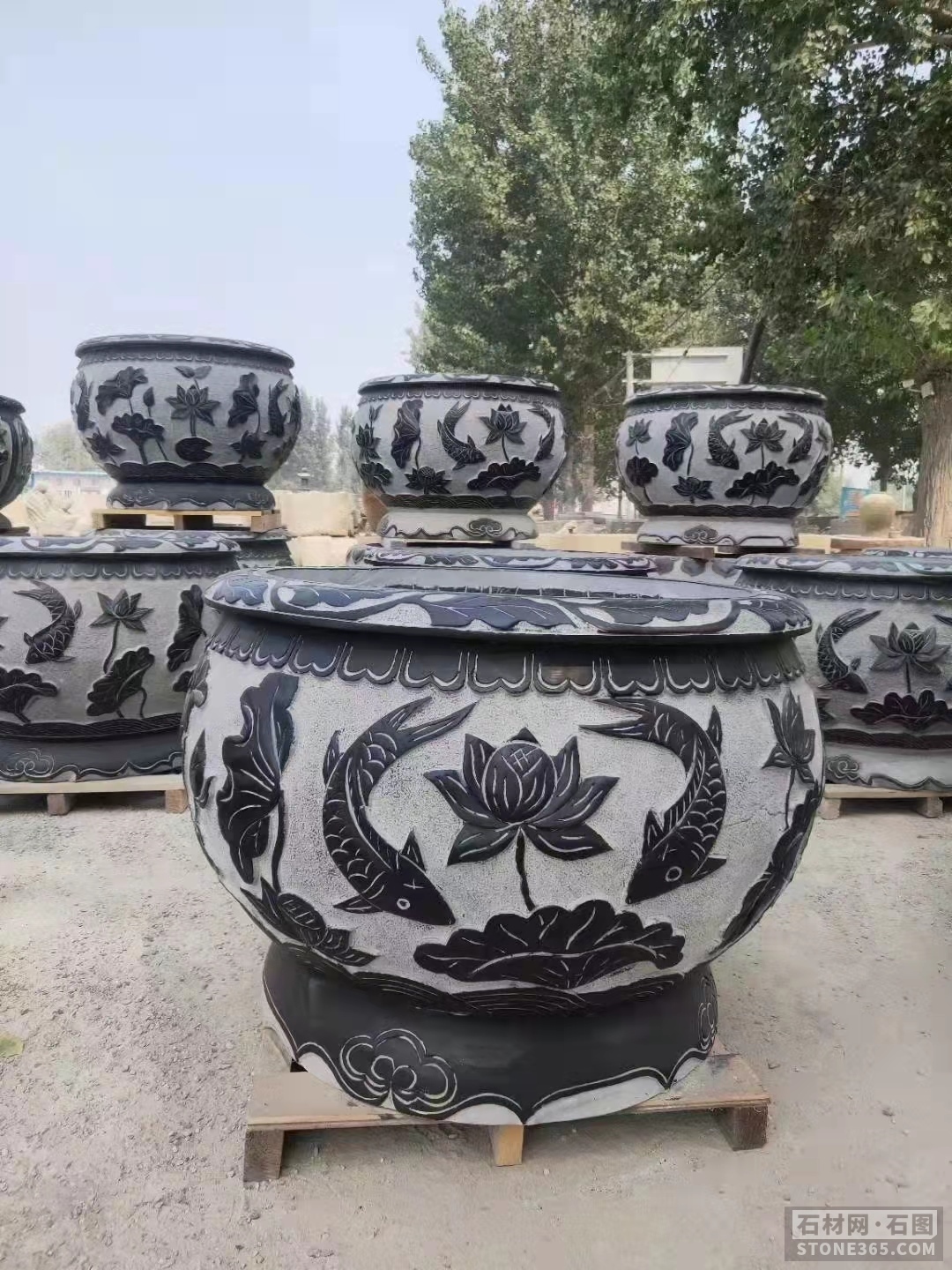 青石花缽雕刻供應(yīng)商  青石花缽雕刻批發(fā)
