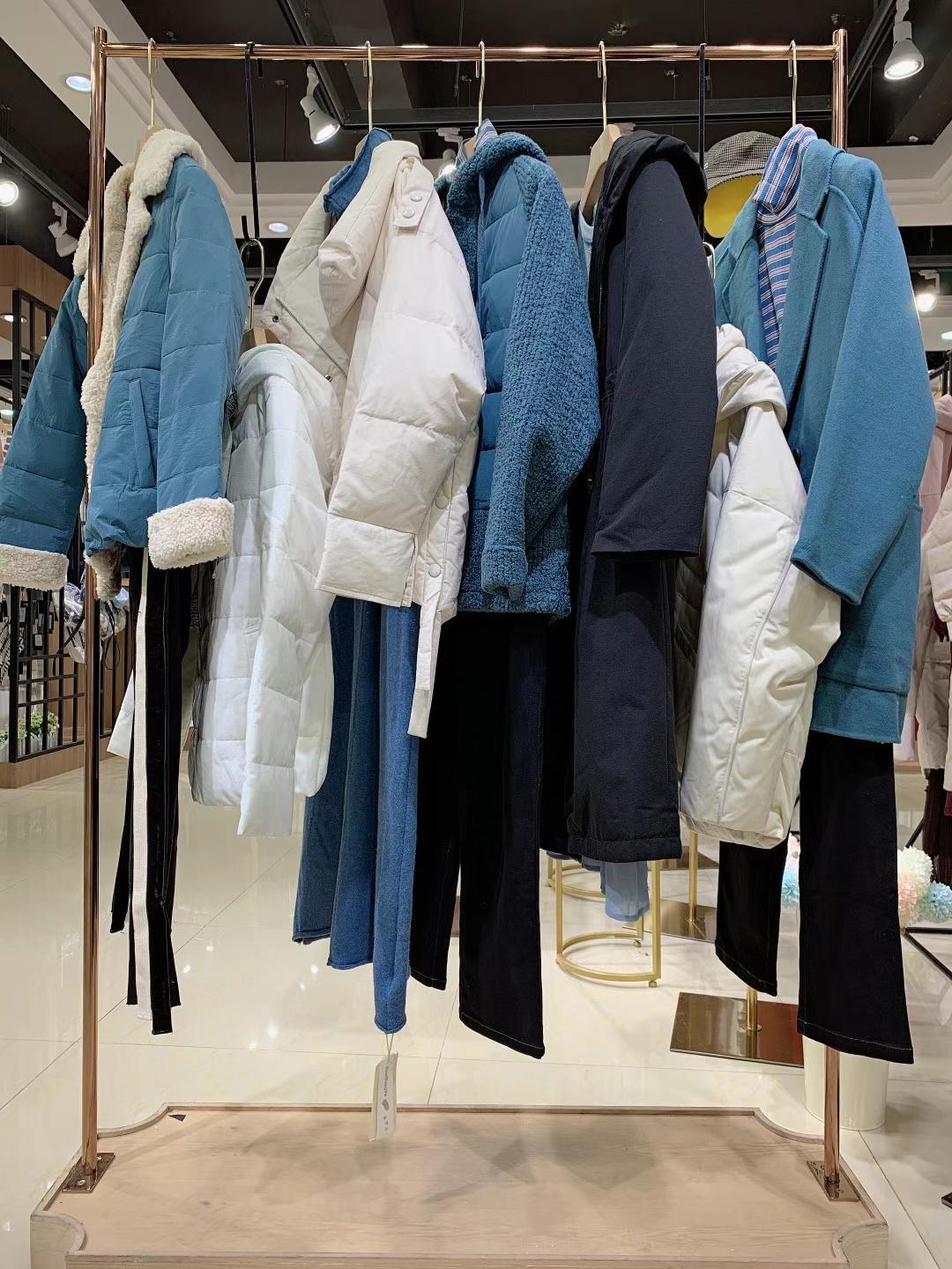 一 線女裝品牌畫夢羽2021冬品牌女裝尾貨一手貨源批發(fā)市場