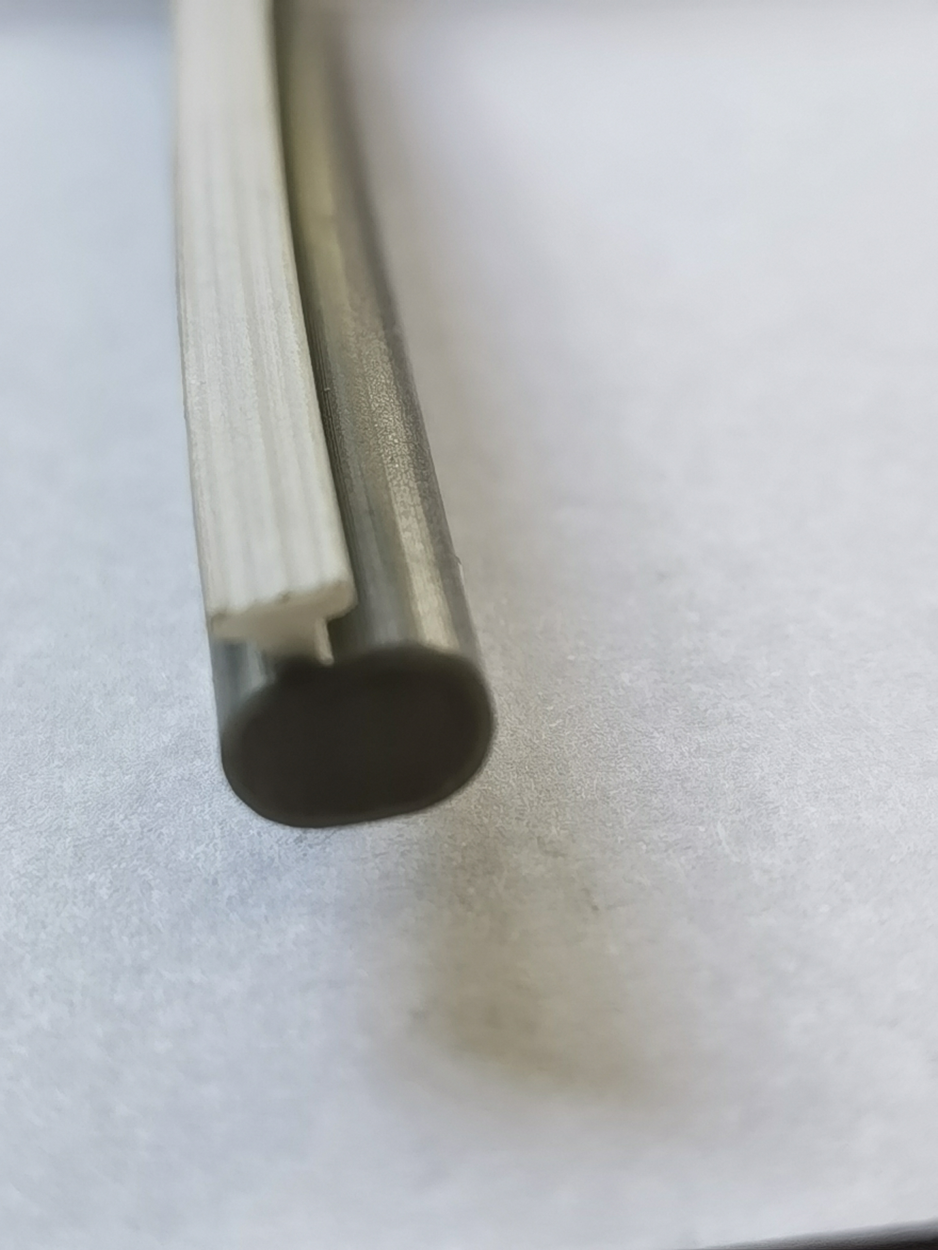 定做門窗密封膠條陽(yáng)臺(tái)玻璃門縫隔音條定制門窗復(fù)合防撞膠