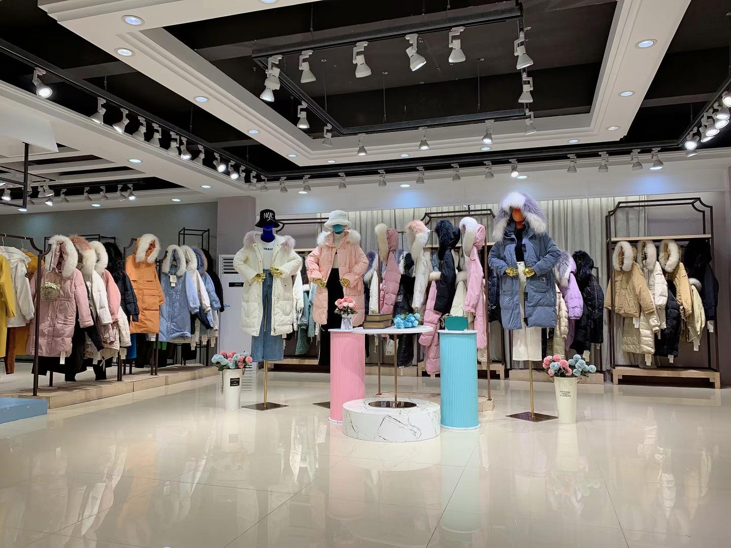 西樹影黛2021冬當(dāng)季新款品牌折扣女裝庫存尾貨一手貨源批發(fā)