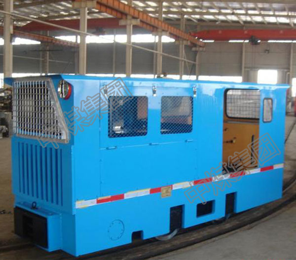 山東中煤6噸架線式電機(jī)車(chē)