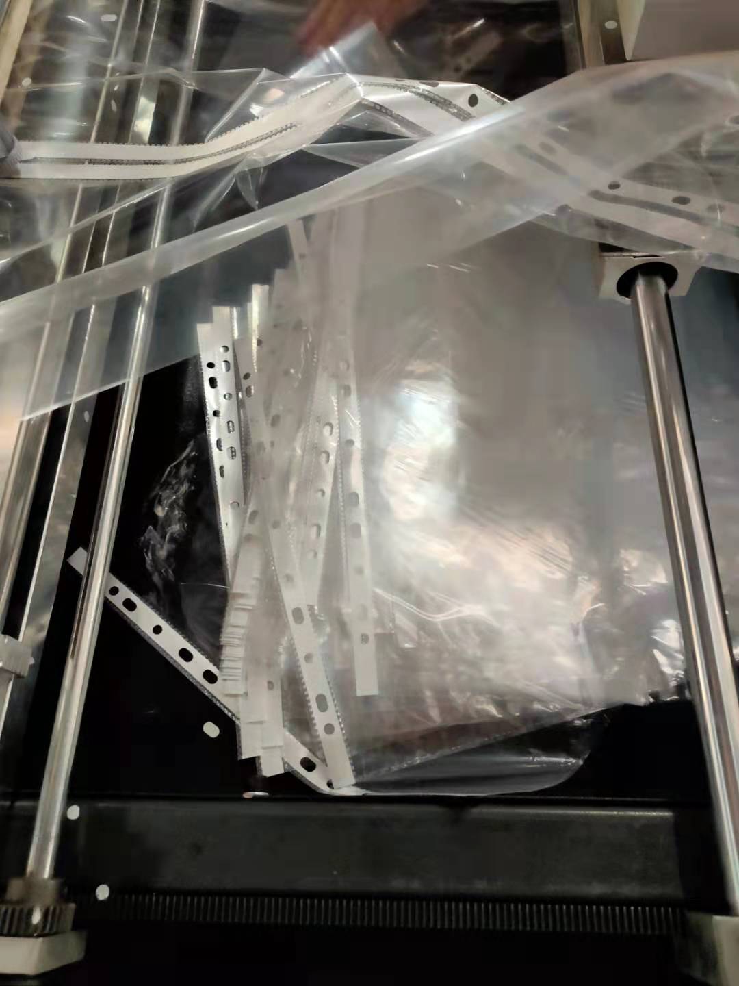 全自動(dòng)封切機(jī) 全自動(dòng)封切機(jī)