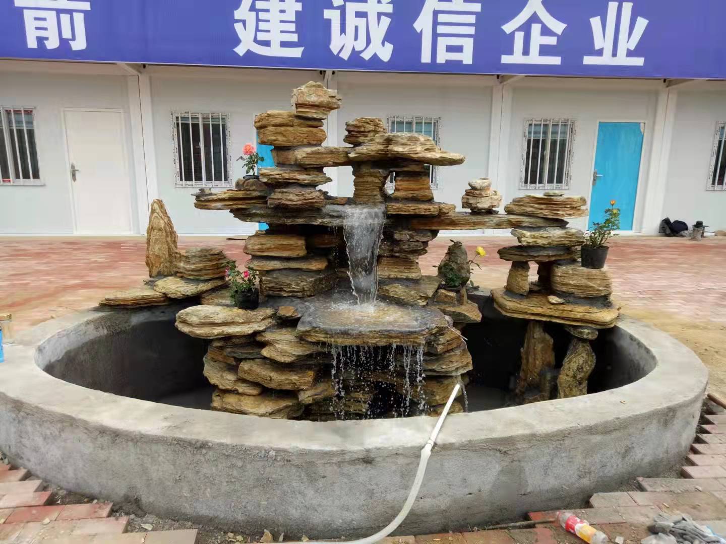 靈璧黃千層巖假山訂購(gòu)熱線、批發(fā)、定制廠家【靈璧縣漁溝鎮(zhèn)滿堂彩石業(yè)】