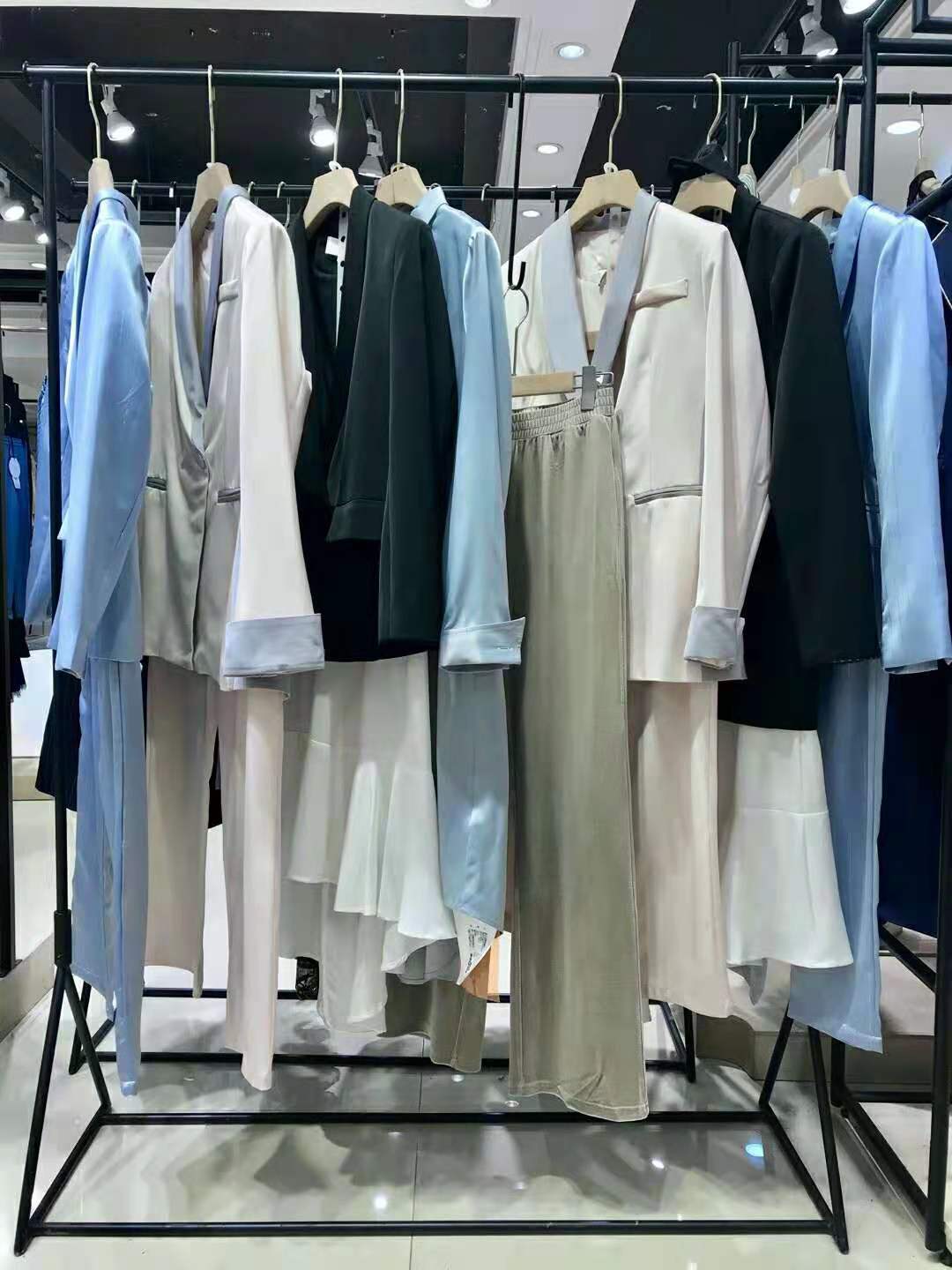 珂萊迪奧2021秋裝淘寶快手電商直播折扣女裝批發(fā)基地