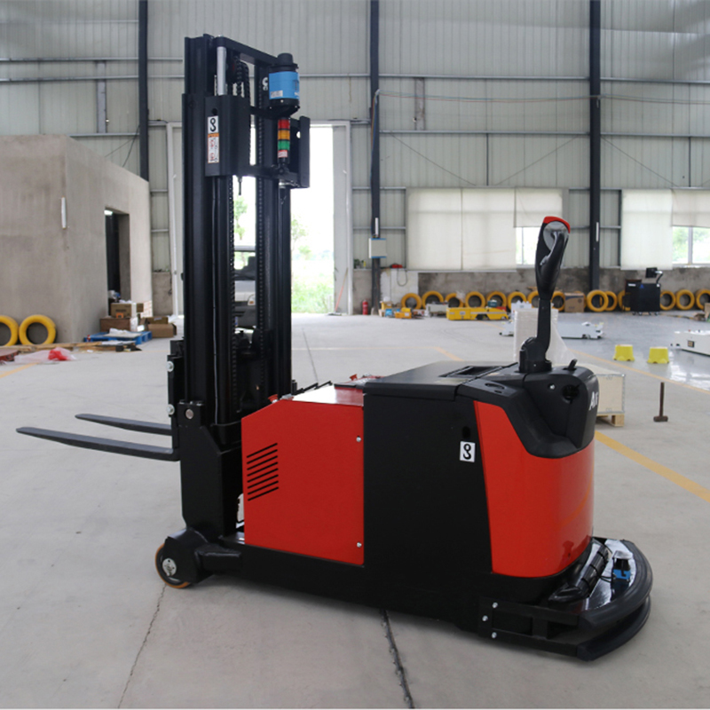 agv堆垛叉車,高位叉車agv,叉車agv供應(yīng)商 agv堆垛叉車機(jī)器人