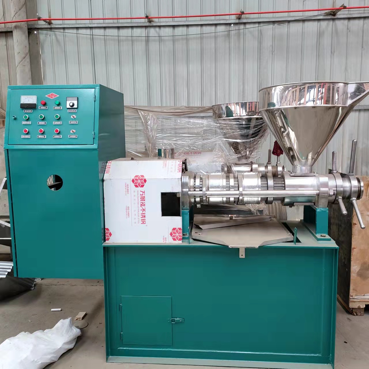 冷熱兩用榨油機全自動核桃125型螺旋榨油機