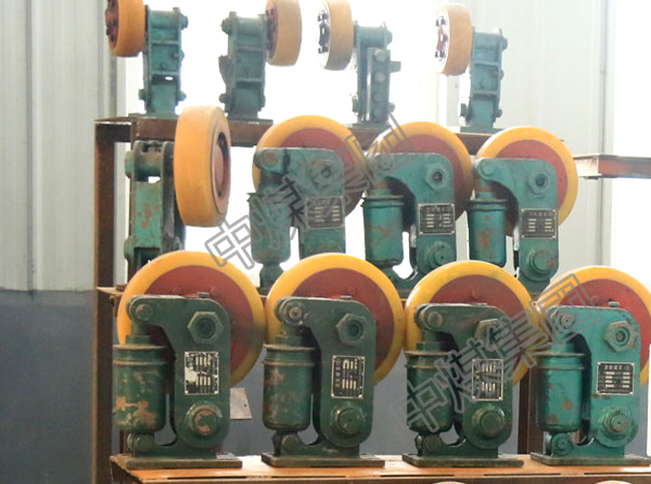 山東中煤L42.5滾輪罐耳