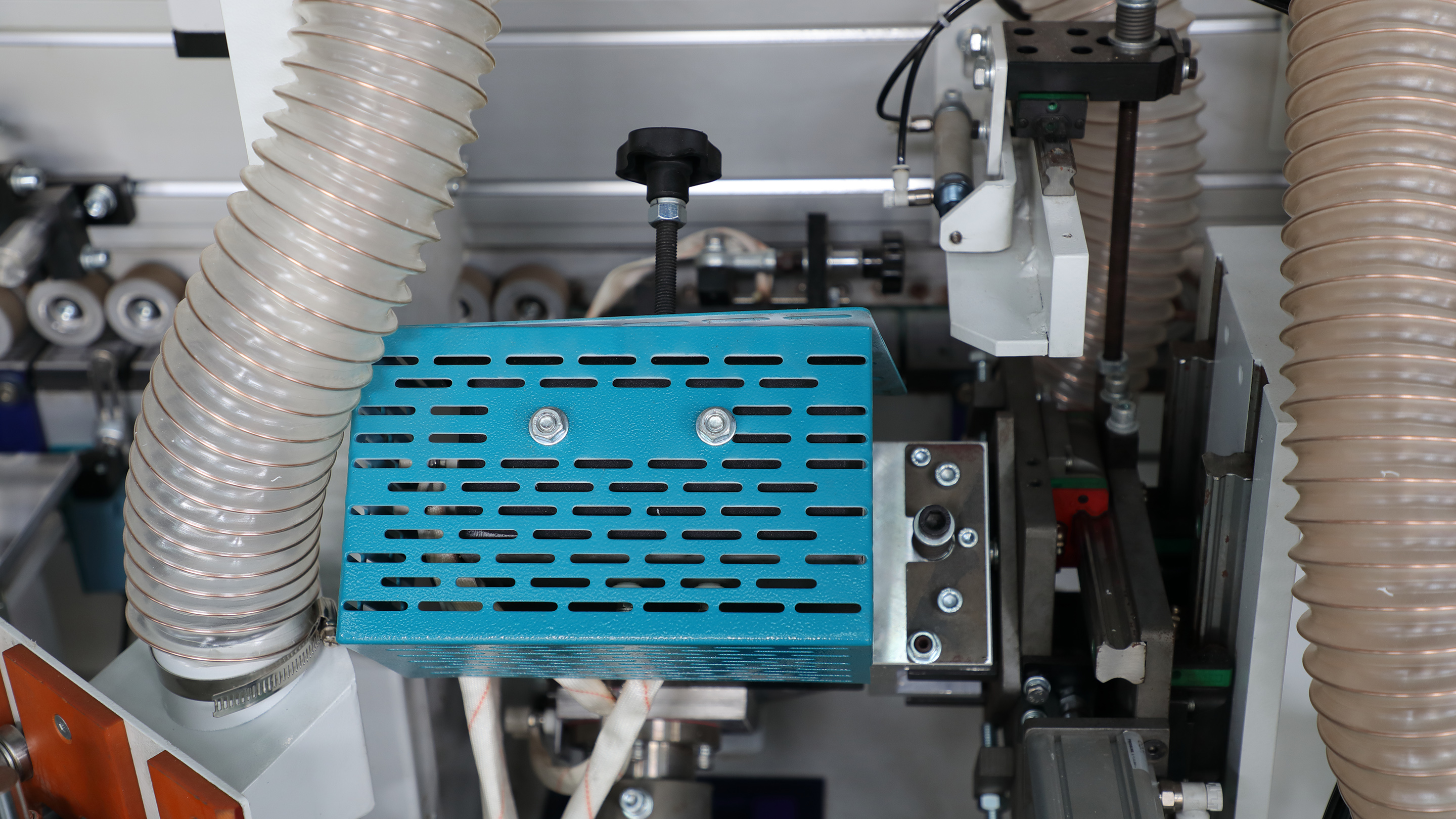 五軸聯(lián)動雕刻機(jī)廠家-價格-供應(yīng)商