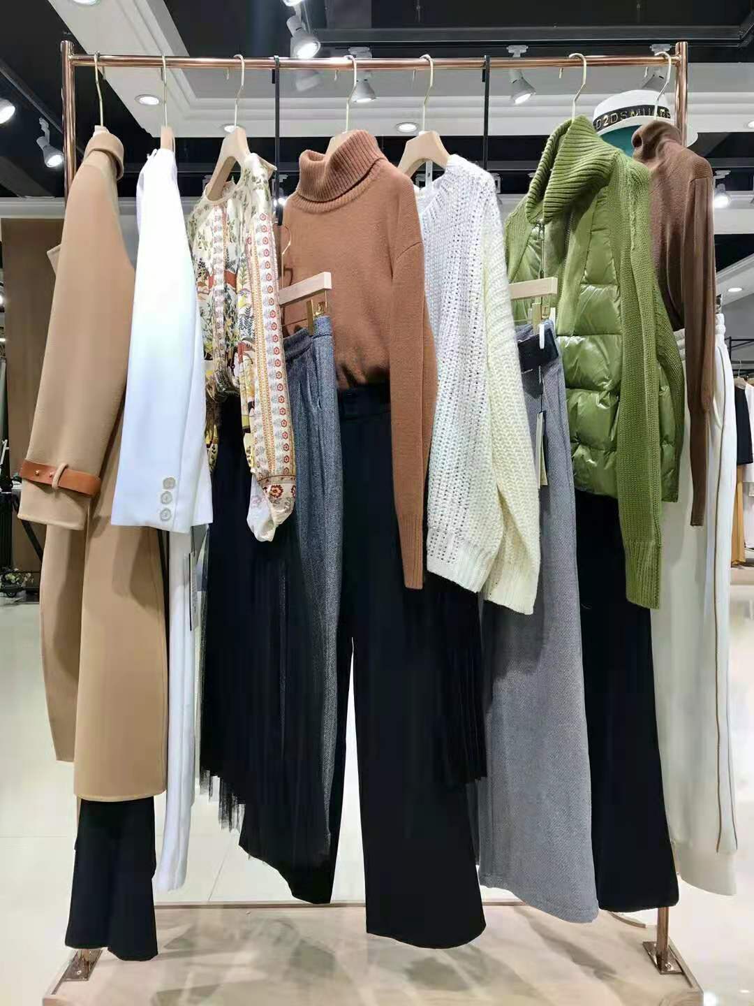 范.輕奢2021秋冬高 端專柜品牌折扣女裝商品走份批發(fā)價(jià)格