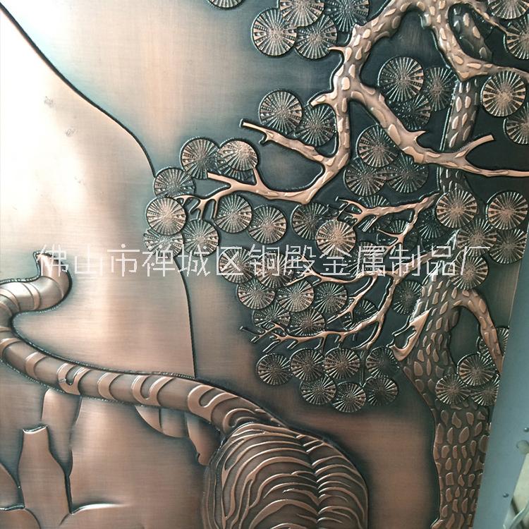 穿越千年風雅，匠心傾注呈現(xiàn)又一世經(jīng)典鋁板雕花屏風