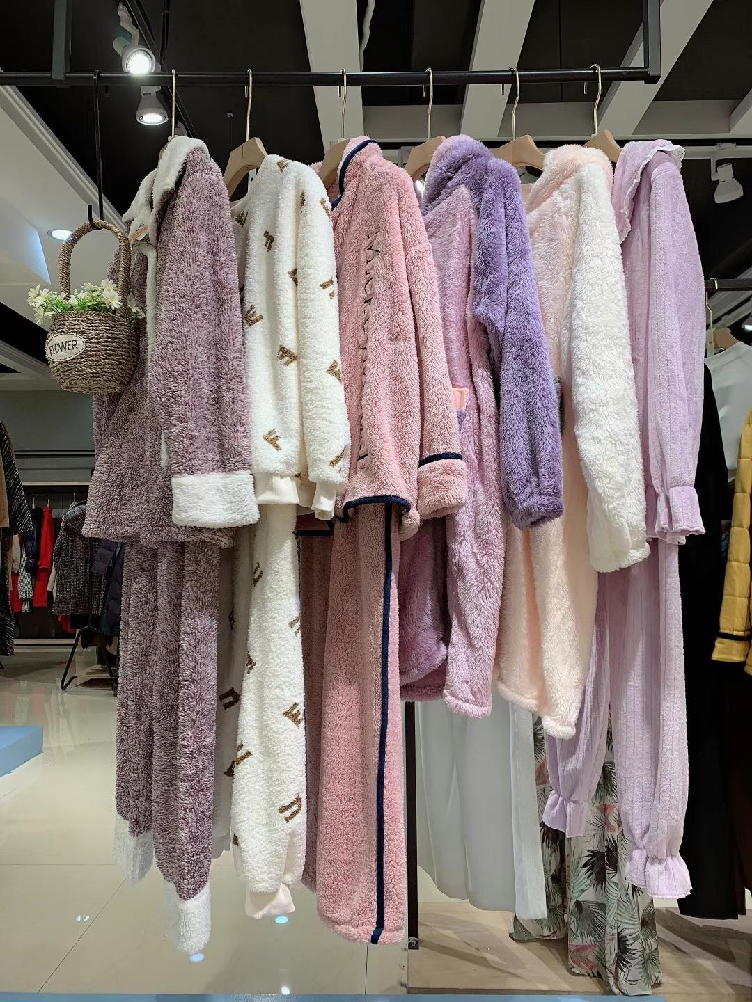 川之藤.加絨加厚家居服2021冬女裝品牌折扣店貨源特價批發(fā) 工廠尾貨一手貨源