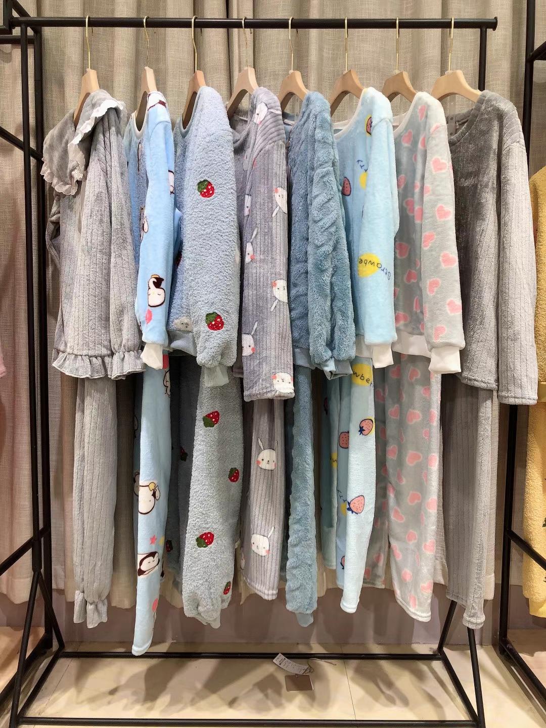 羅佧秀羊羔加厚款系列家居服2021秋冬新款品牌折扣女裝走份批發(fā)女裝實體店拿貨渠道