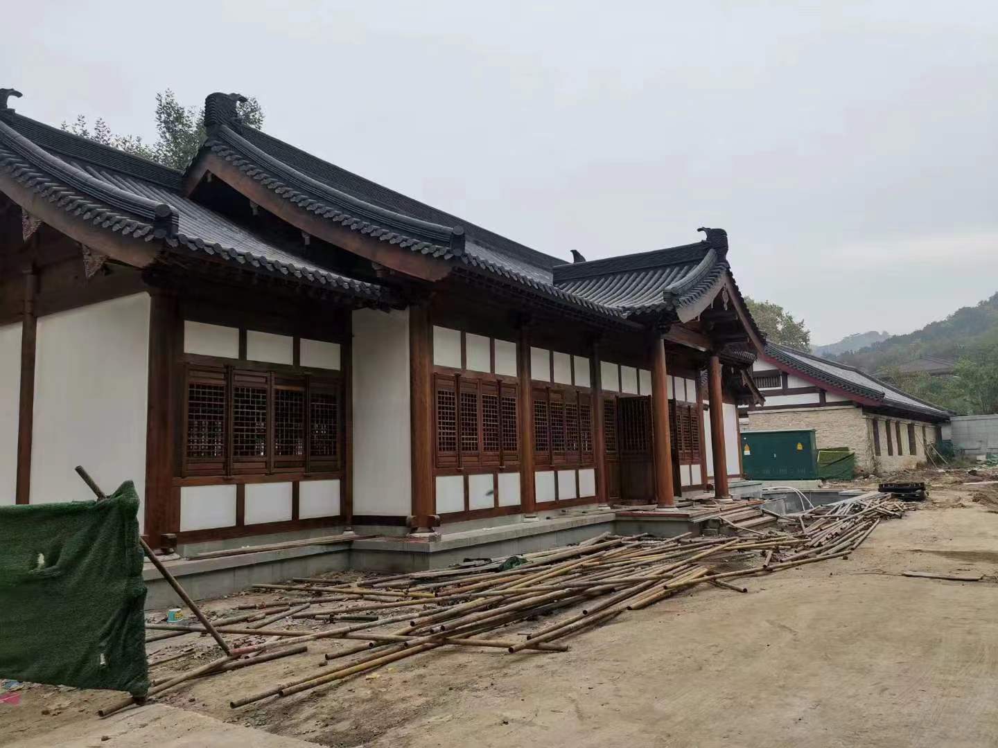 仿古建筑門窗廠家供應(yīng)、批發(fā)價(jià)格-價(jià)錢【東陽博徽木制工藝品有限公司】