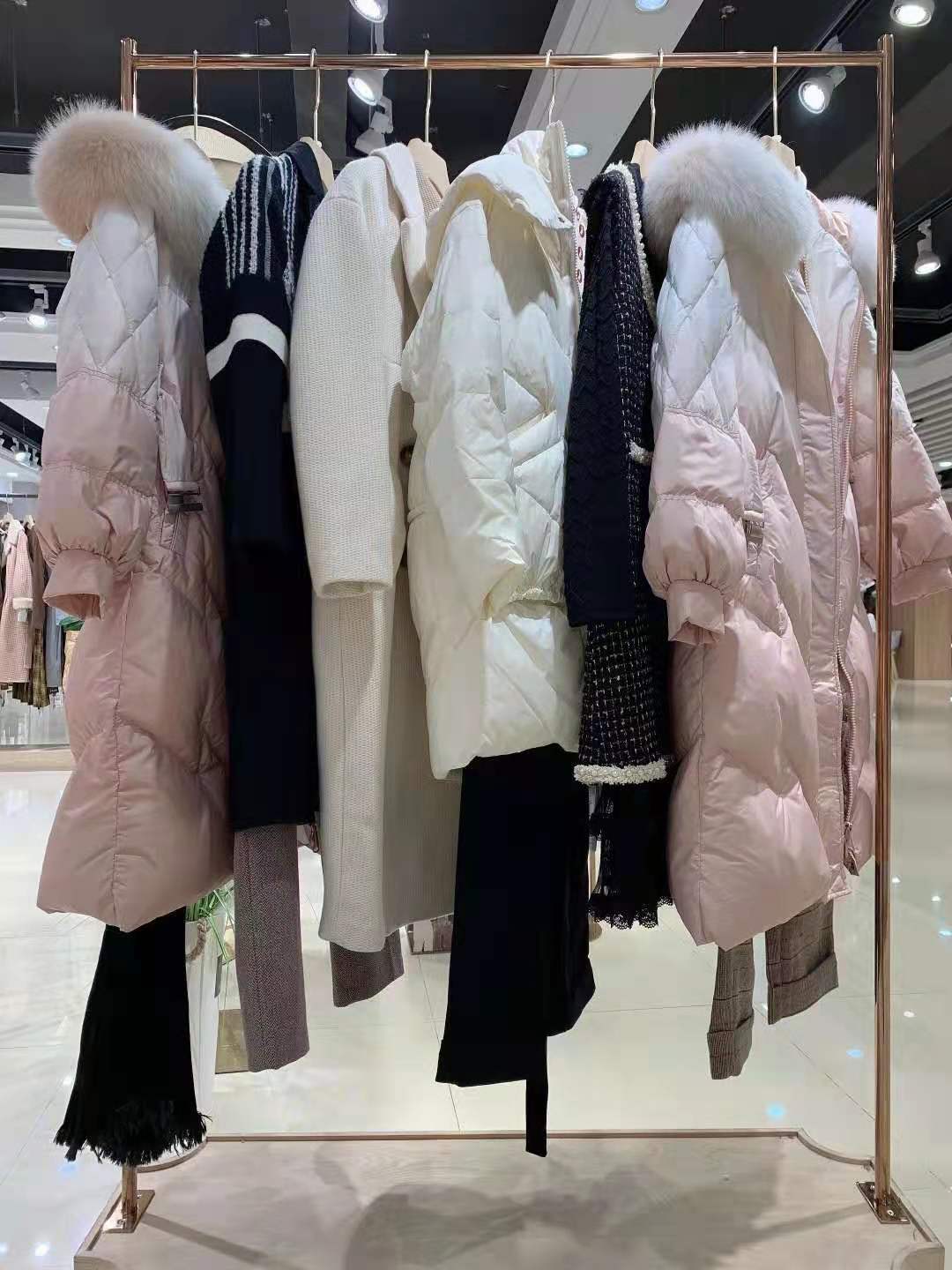 時(shí)尚少淑品牌朝花夕拾秋冬直播間爆火女裝庫(kù)存尾貨批發(fā)