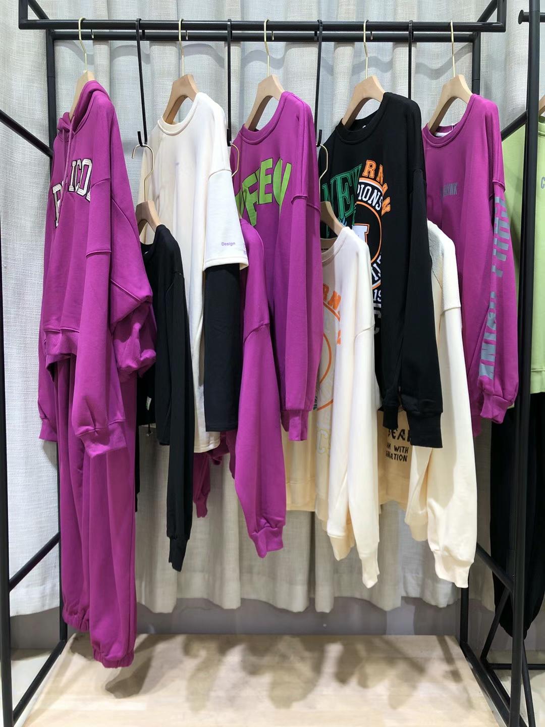 T-IDE BRAND潮牌衛(wèi)衣2021秋專柜女裝折扣店直播價格一手貨源批發(fā)