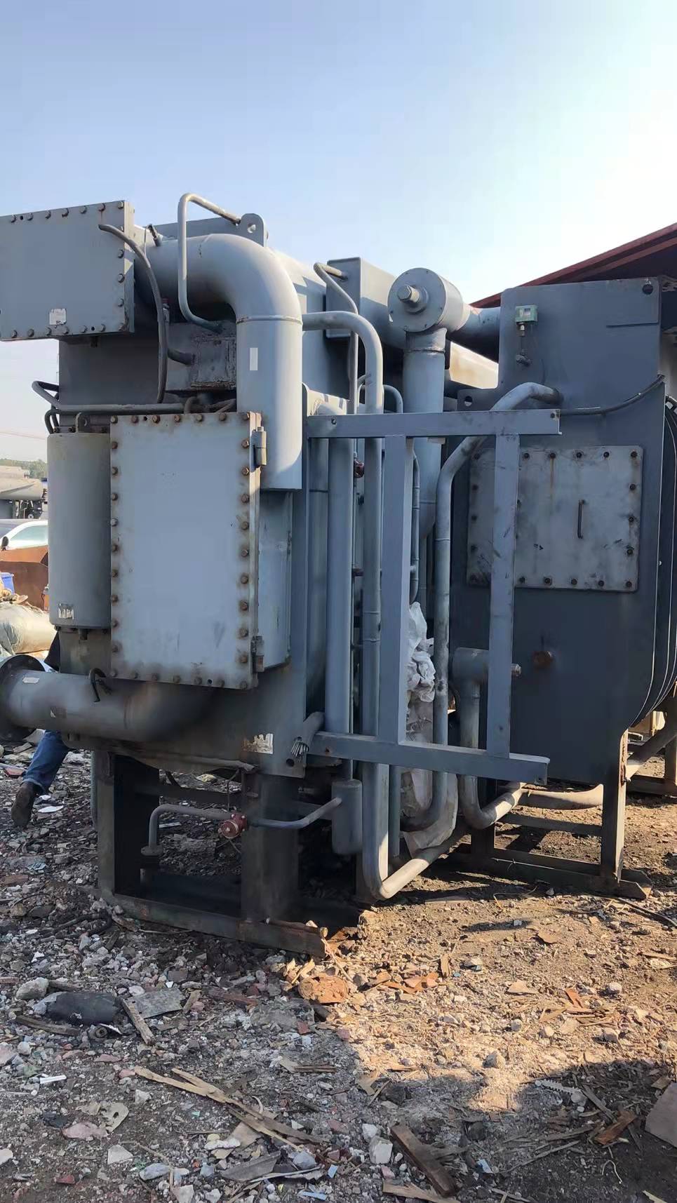 無錫昌運(yùn)回收溴化鋰機(jī)組報價表 回收中央空調(diào)機(jī)組 ，回收溴化鋰機(jī)組，回收冷凍機(jī)組 廠家銷售