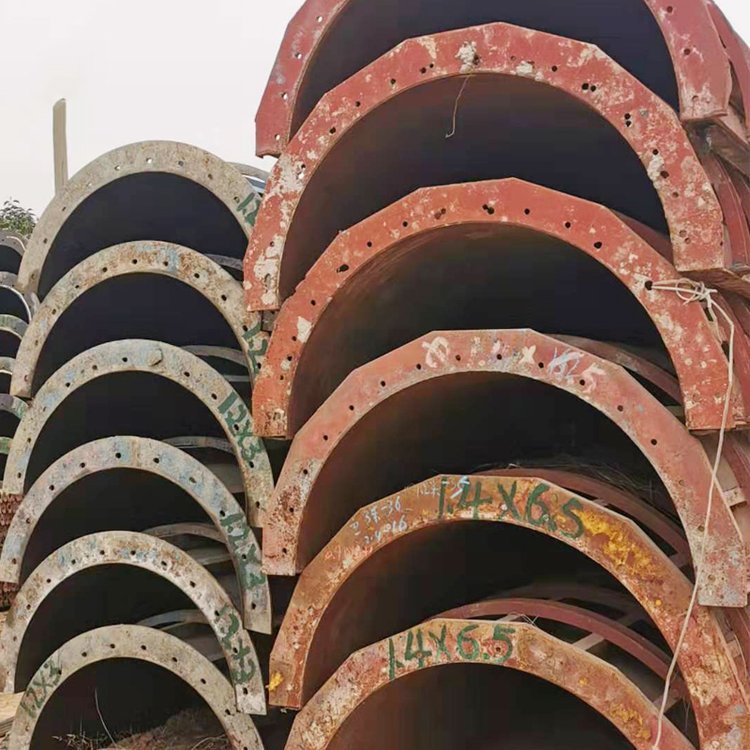 圓柱鋼模板租賃 抗壓強(qiáng)度5000Pa 適用于水利工程行業(yè)