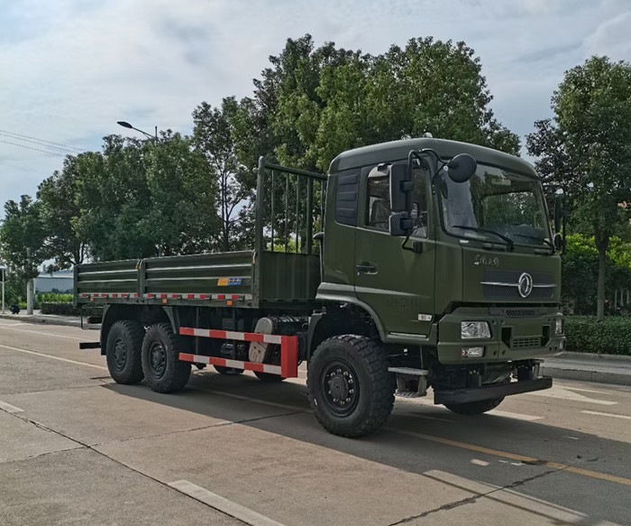 天錦六驅(qū)越野重型載貨車