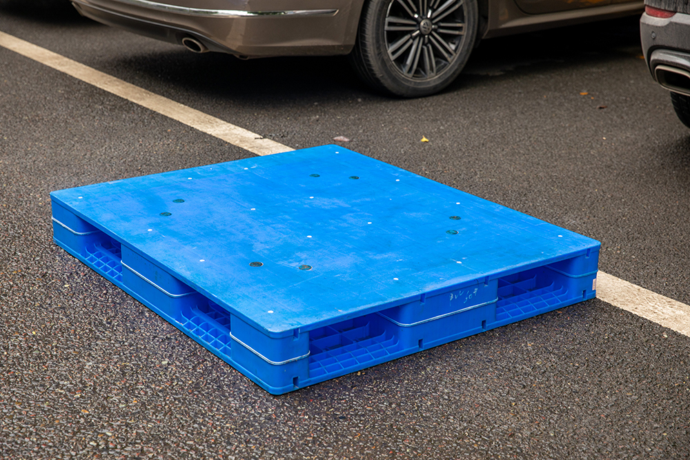 重慶廠家發(fā)貨雙面焊接塑料托盤 防潮高承載卡板