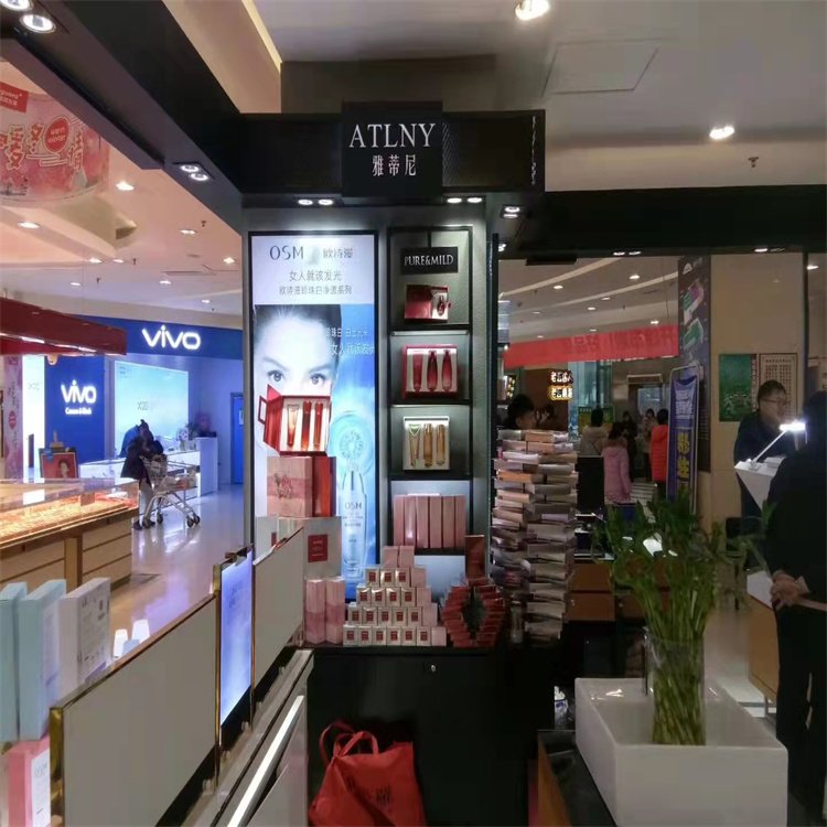 森匠 復古展柜定制 烤漆貨架服裝店褲架展示柜 陳列柜設計