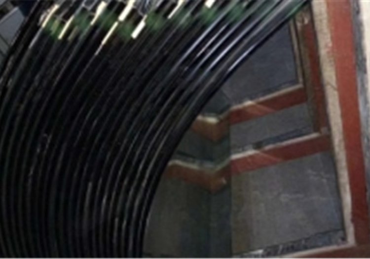 支持定制彎鋼玻璃 厚度12mm 透光率92% 品質(zhì)保證 放心的選擇