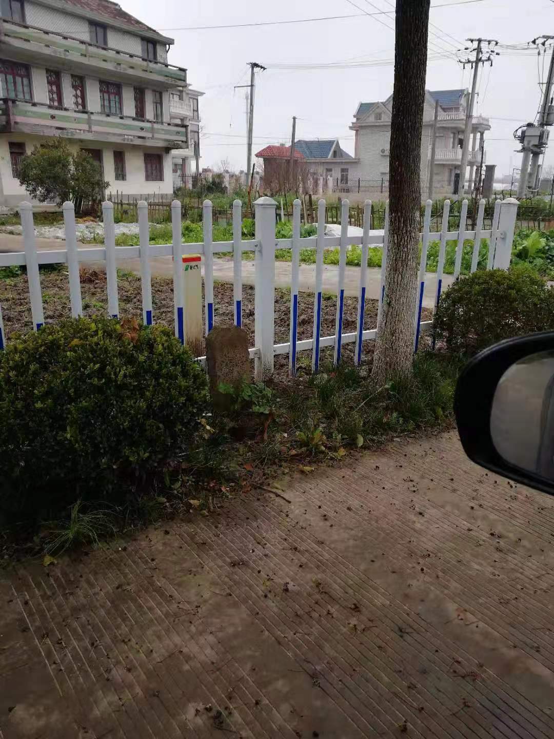 小區(qū)別墅廠區(qū)室外柵欄 鋅鋼圍欄鋅鋼護(hù)欄道路隔離護(hù)欄