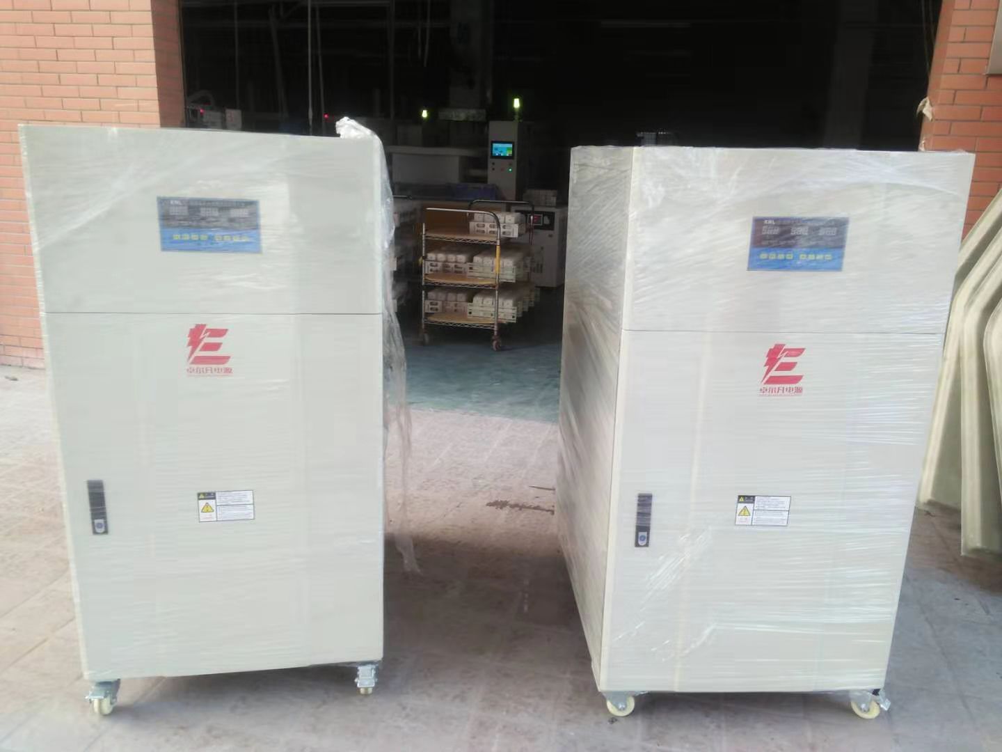 卓爾凡穩(wěn)壓器穩(wěn)壓電源 廣東穩(wěn)壓器廠家 穩(wěn)壓電源 穩(wěn)壓器