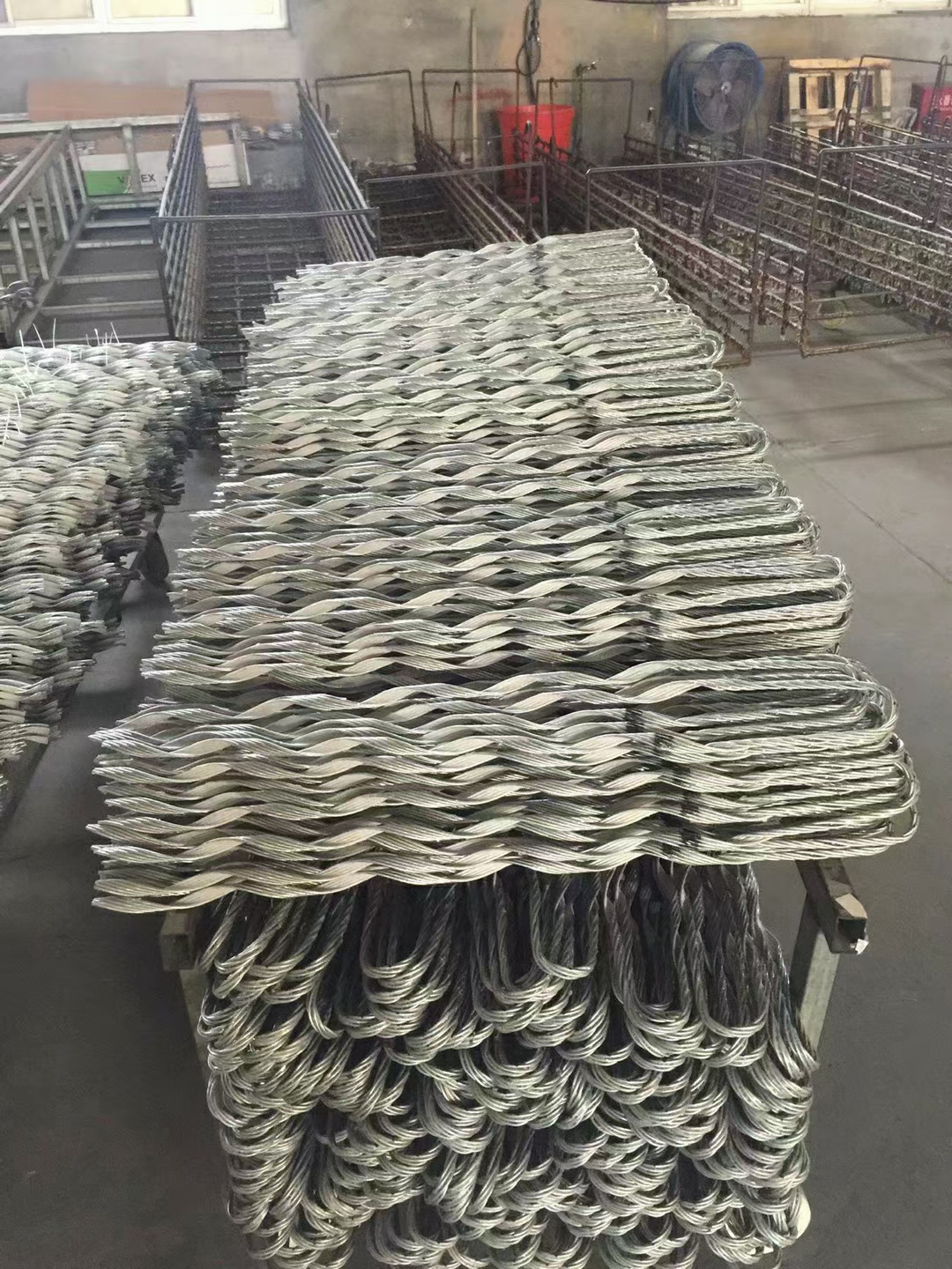 光纜預(yù)絞絲 導(dǎo)線預(yù)絞絲 耐張預(yù)絞絲 耐張線夾NL型預(yù)絞絲電力 預(yù)絞絲護(hù)線條光纜金具